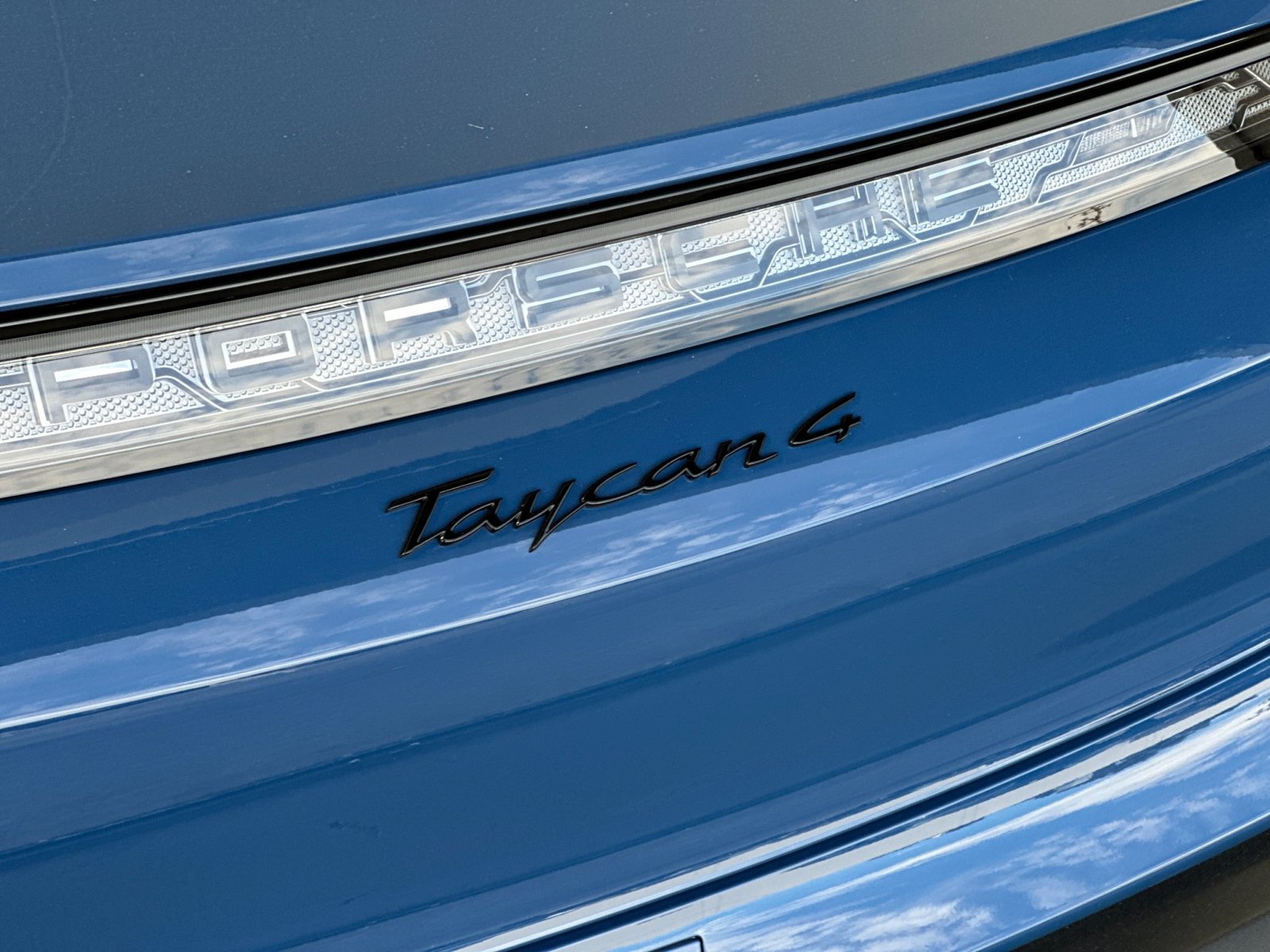 New 2026 Porsche Taycan AWD/4WD image 34