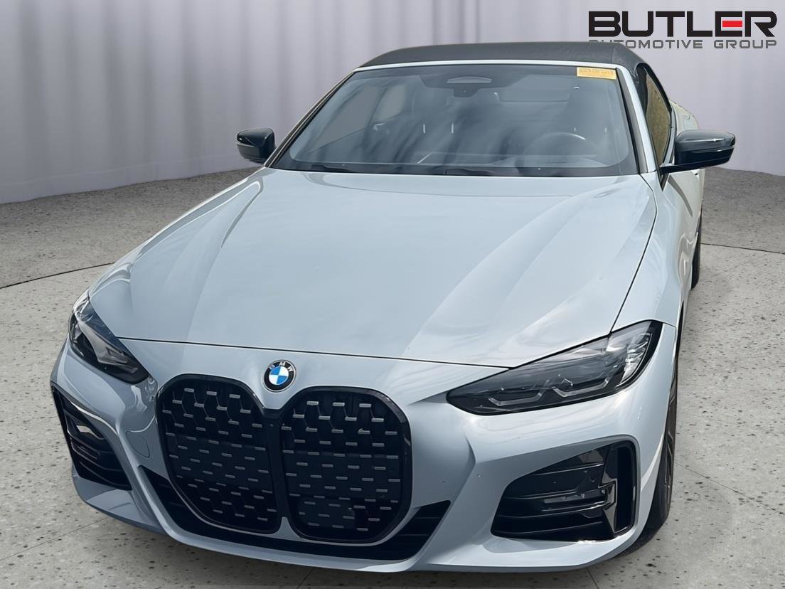 Used 2024 BMW 430i Convertible w/ M Sport Package image 3