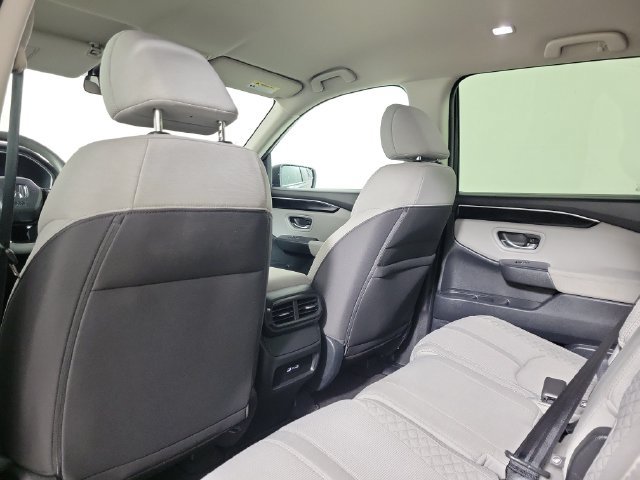 Used 2023 Honda Pilot LX image 14