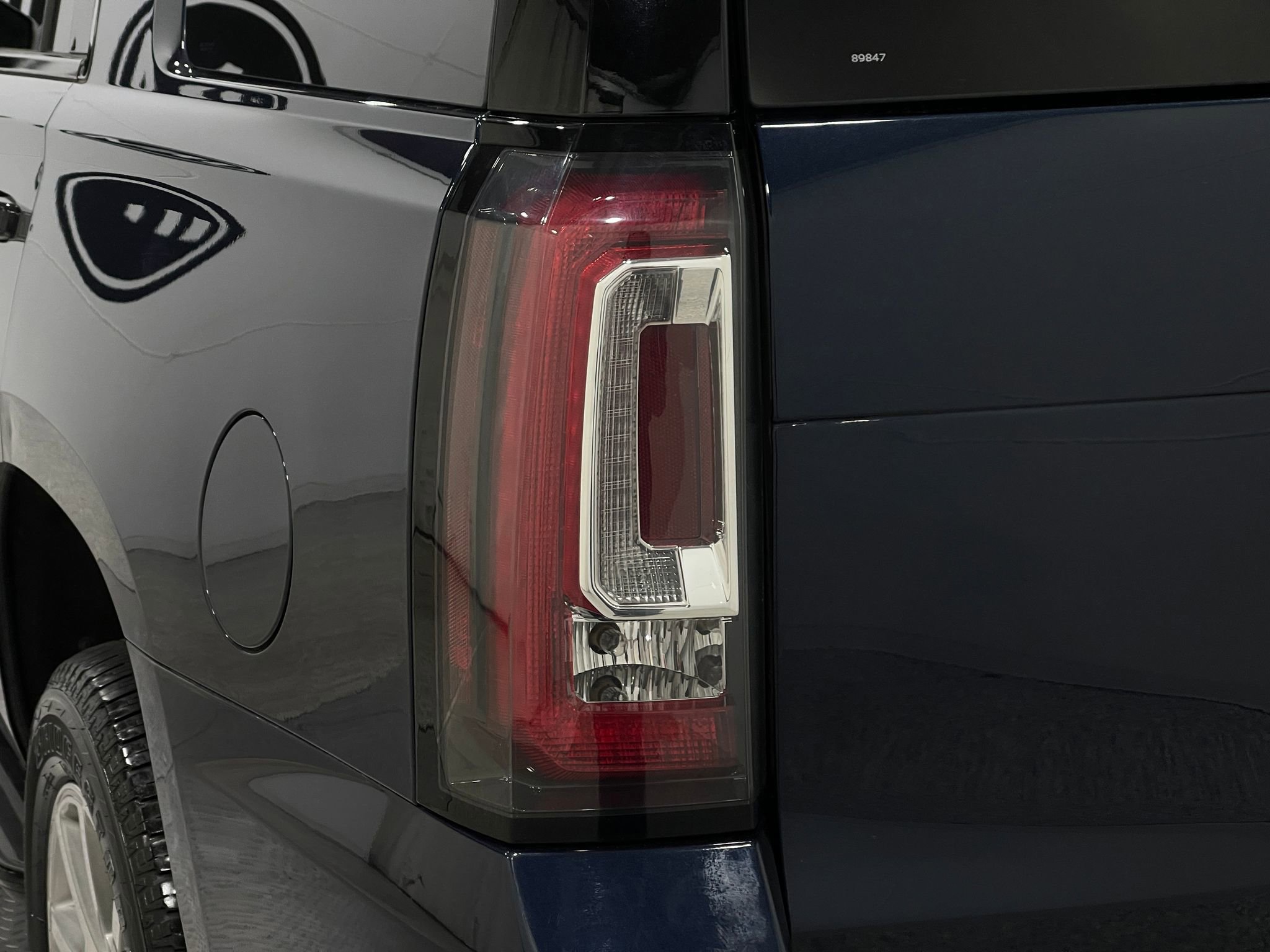 Used 2018 GMC Yukon Denali image 36