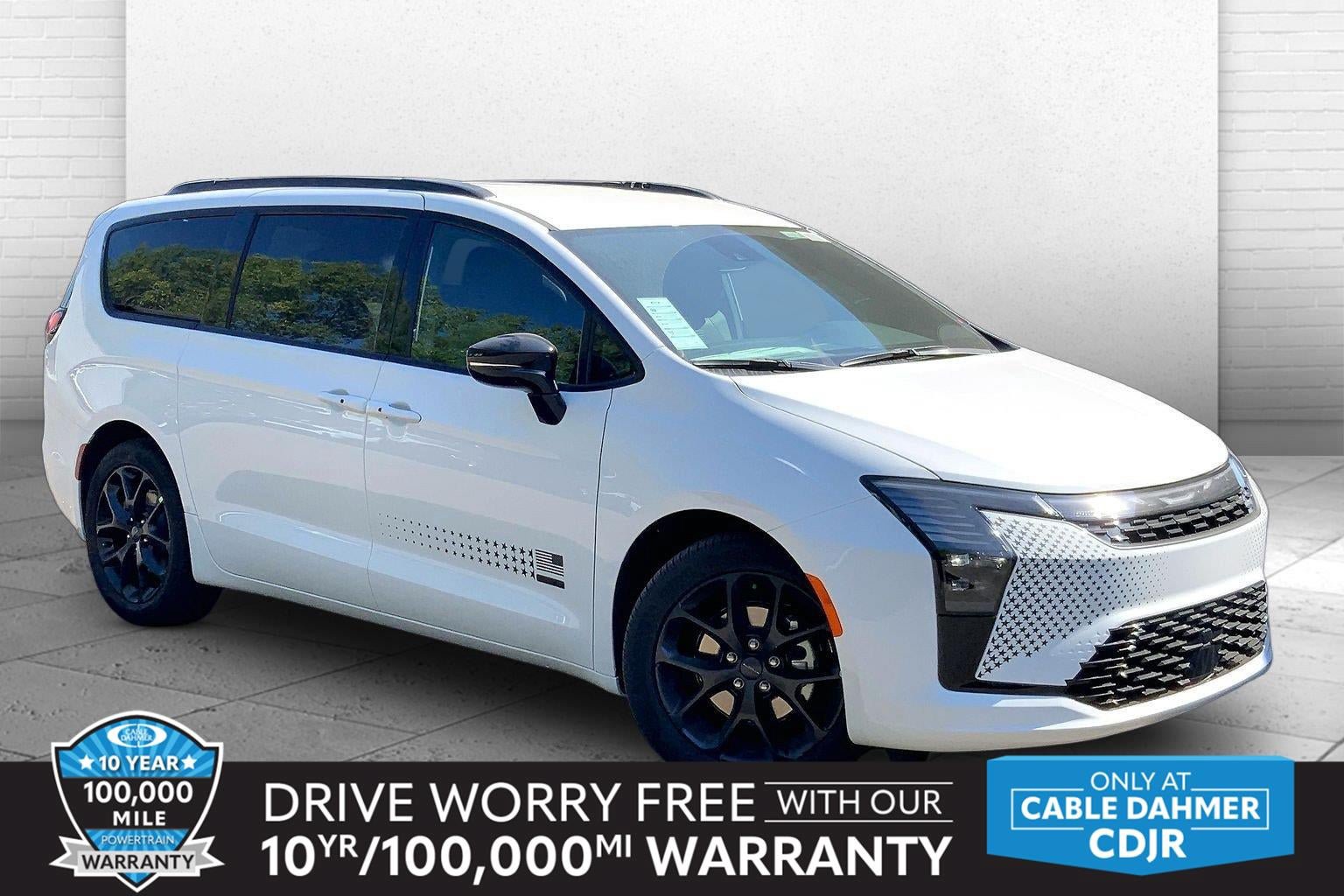 New 2027 Chrysler Pacifica Select FWD image 1