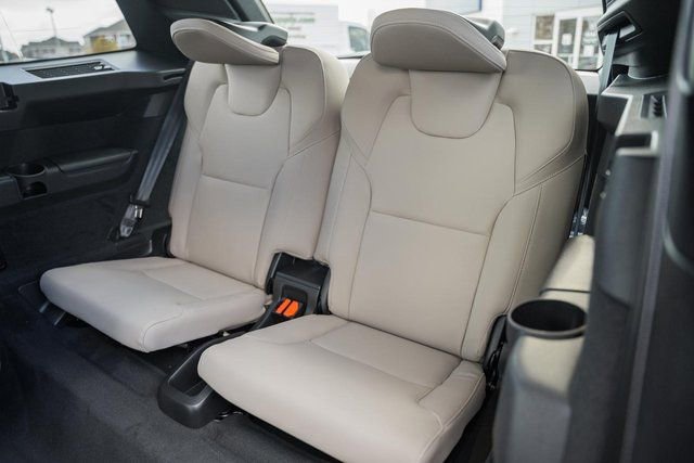 New 2026 Volvo XC90 B6 Plus w/ Protection Package Premier image 35