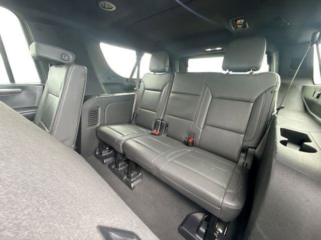 Used 2025 Chevrolet Suburban LT AWD/4WD image 26