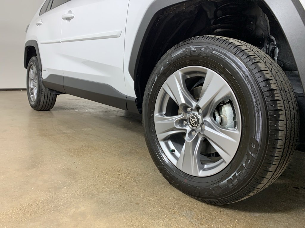 Used 2025 Toyota RAV4 XLE image 6