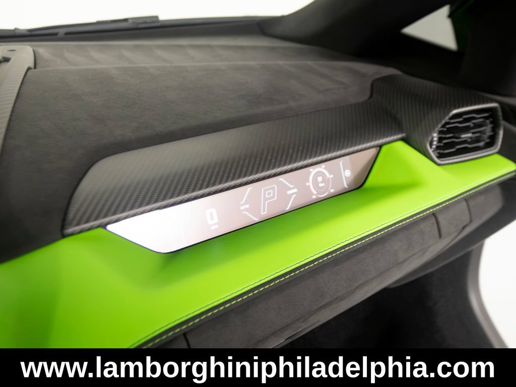 Used 2024 Lamborghini Revuelto AWD/4WD image 24