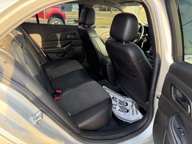 Used 2015 Chevrolet Malibu LT image 14