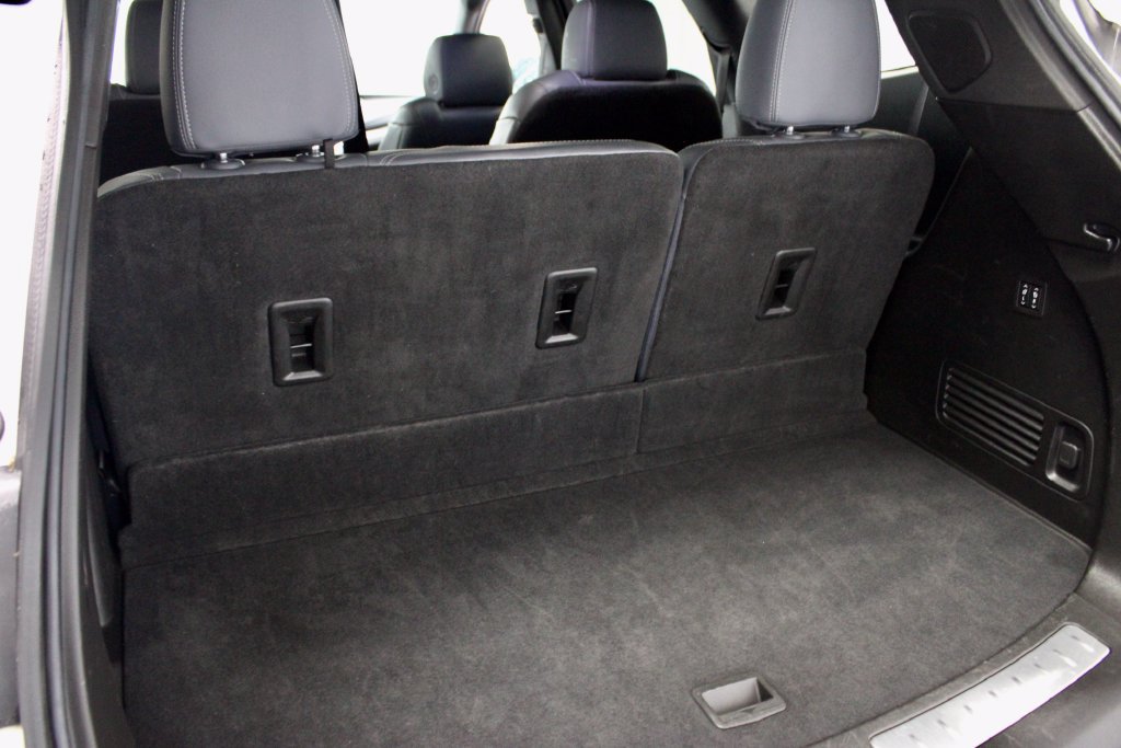 Used 2024 Buick Enclave Premium AWD/4WD image 15