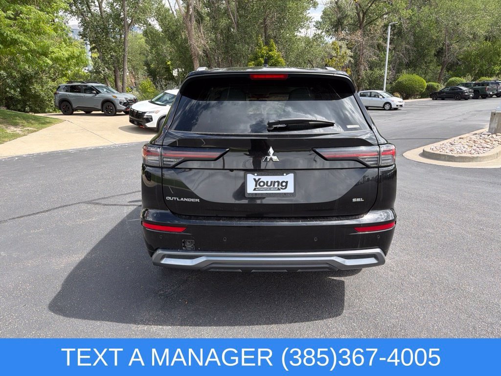 Used 2025 Mitsubishi Outlander SEL AWD/4WD image 5