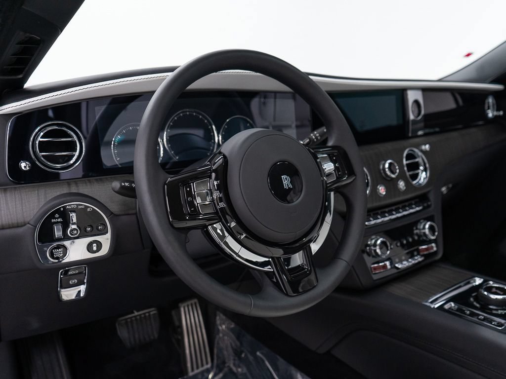 Certified 2023 Rolls-Royce Ghost Extended Wheelbase w/ Ghost Package AWD/4WD image 14