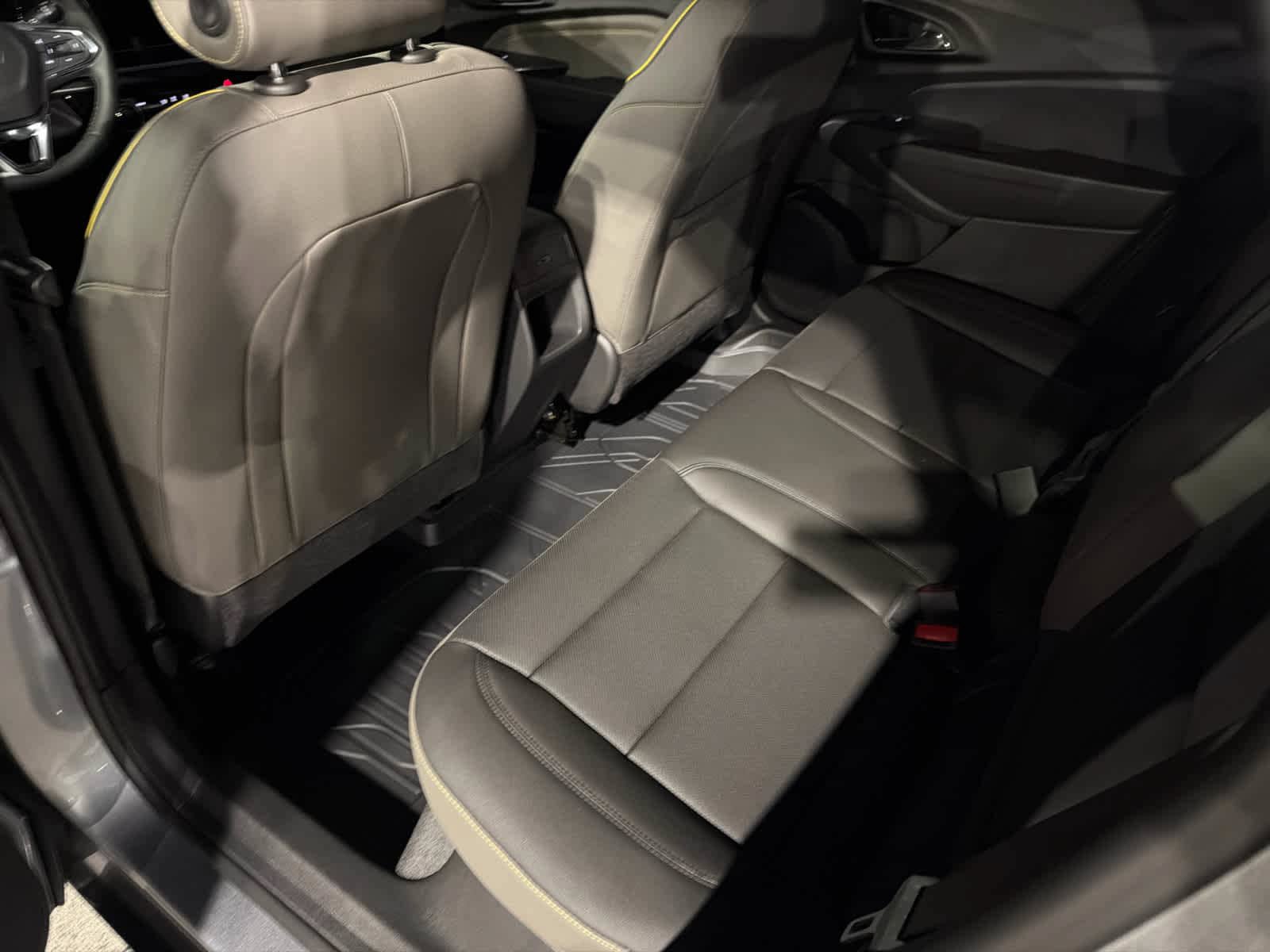 New 2026 Chevrolet Trax ACTIV w/ Sunroof Package FWD image 20