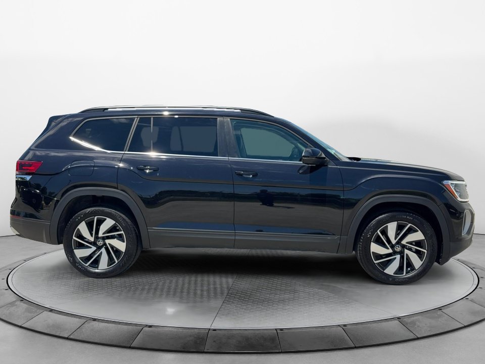 Certified 2026 Volkswagen Atlas SE AWD/4WD image 8