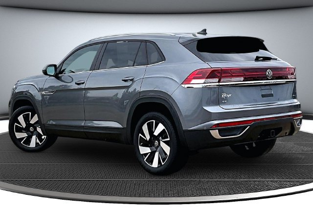 Used 2024 Volkswagen Atlas Cross Sport SE AWD/4WD image 4