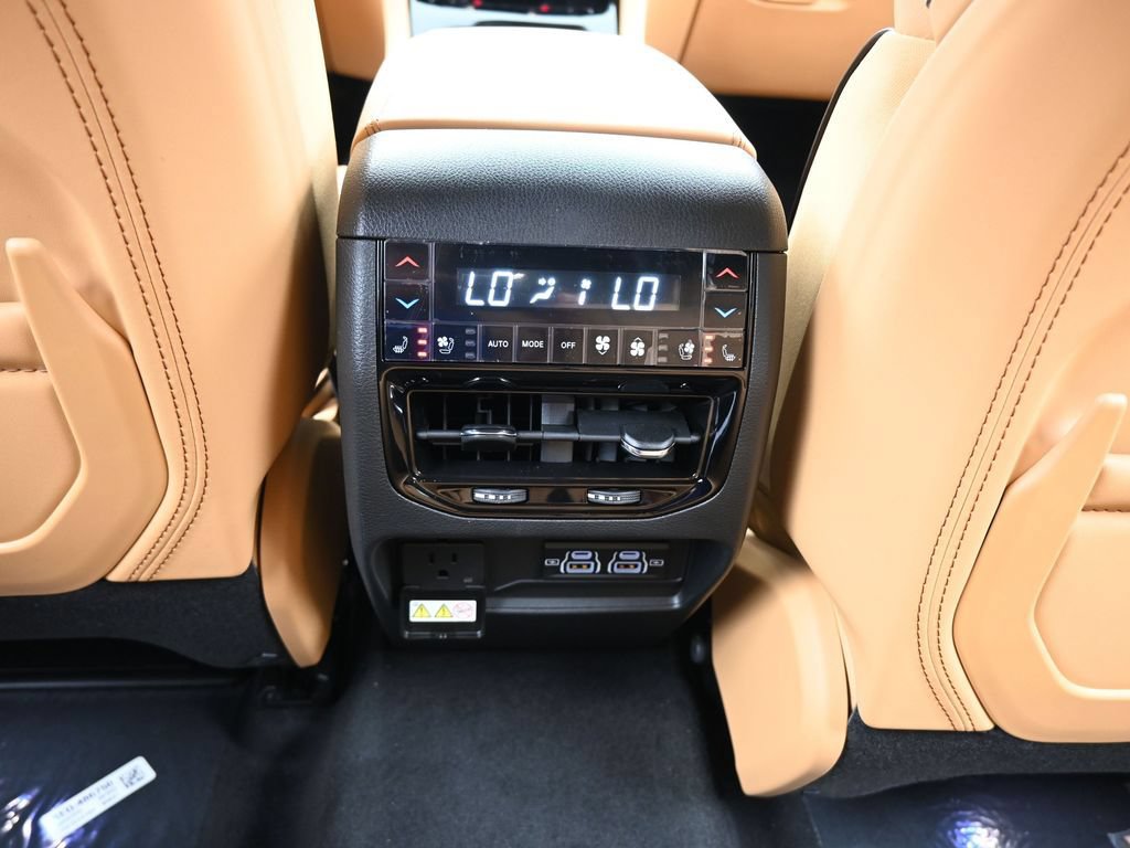 New 2025 Jeep Grand Cherokee Summit AWD/4WD image 42
