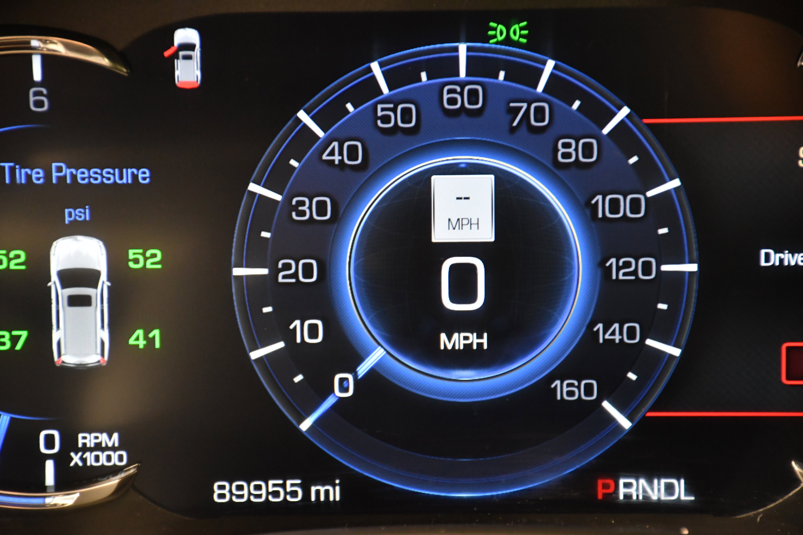 Used 2017 Cadillac Escalade ESV Platinum image 14