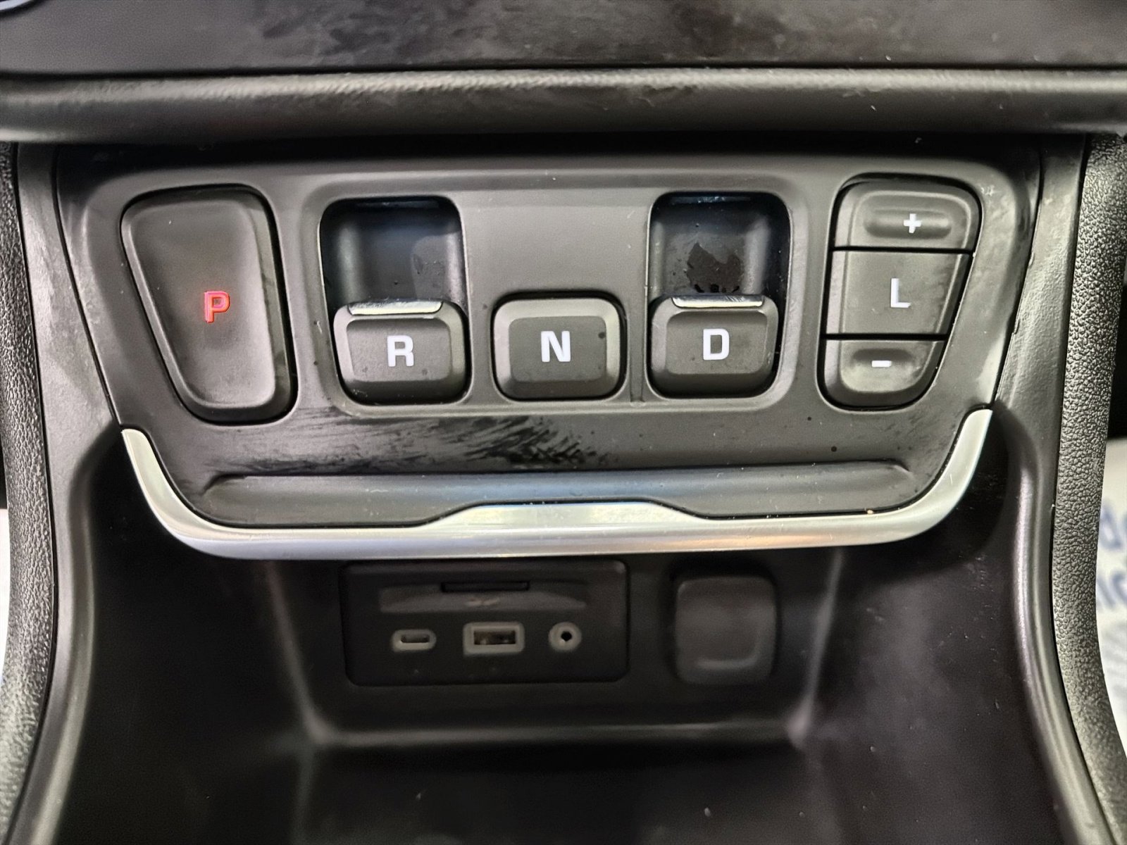 Used 2018 GMC Terrain Denali w/ Advanced Safety Package AWD/4WD image 28