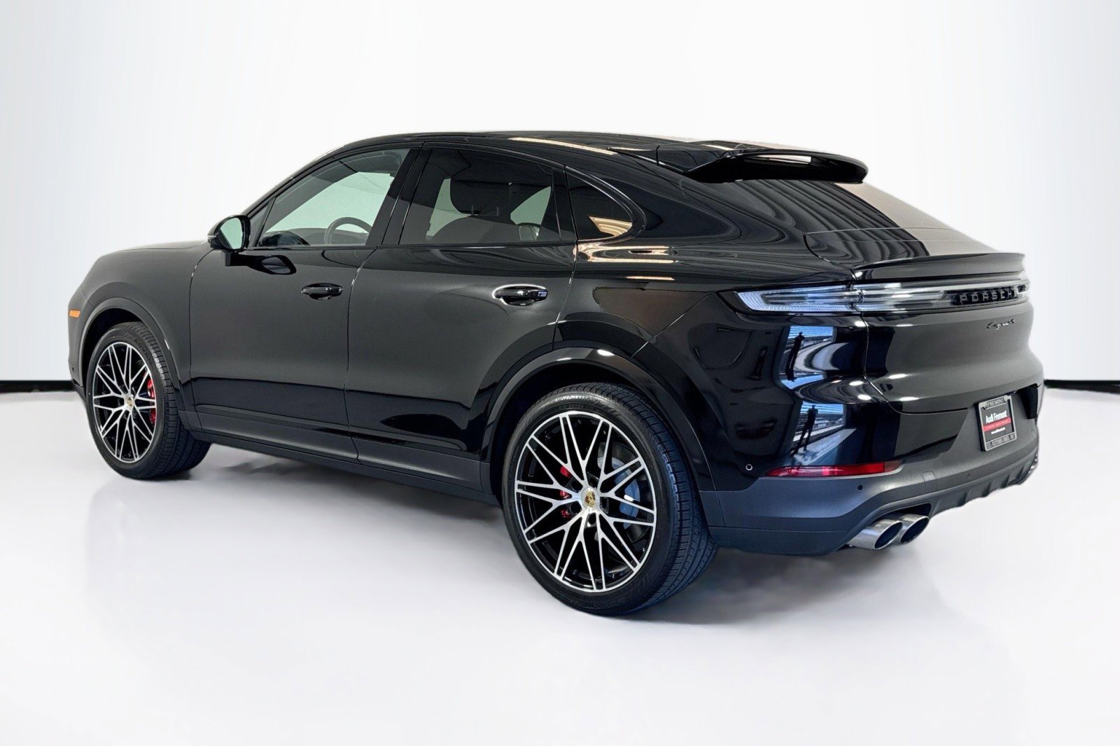 Used 2024 Porsche Cayenne S image 7