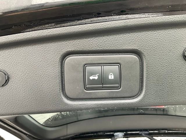 Used 2022 Nissan Pathfinder SL w/ SL Premium Package AWD/4WD image 12