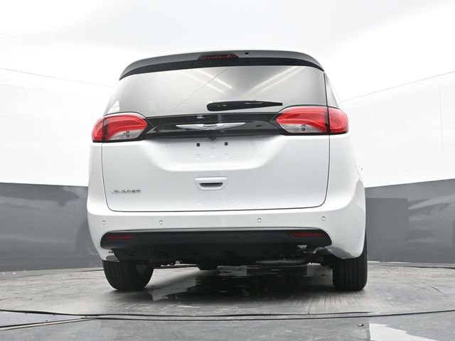 New 2025 Chrysler Voyager LX FWD image 58