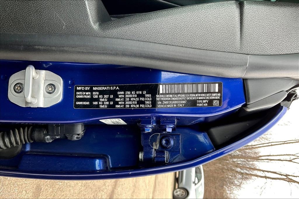 Used 2019 Maserati Levante image 19