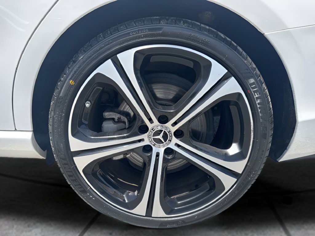 Used 2025 Mercedes-Benz C 300 Sedan image 30