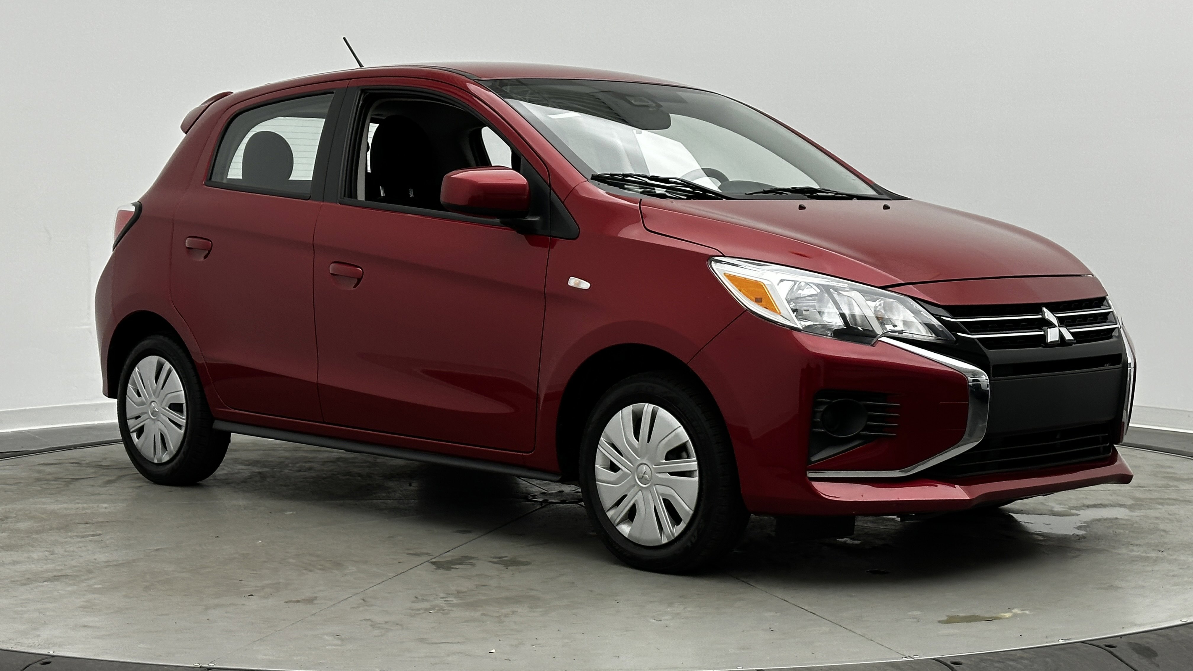 Used 2024 Mitsubishi Mirage ES image 3