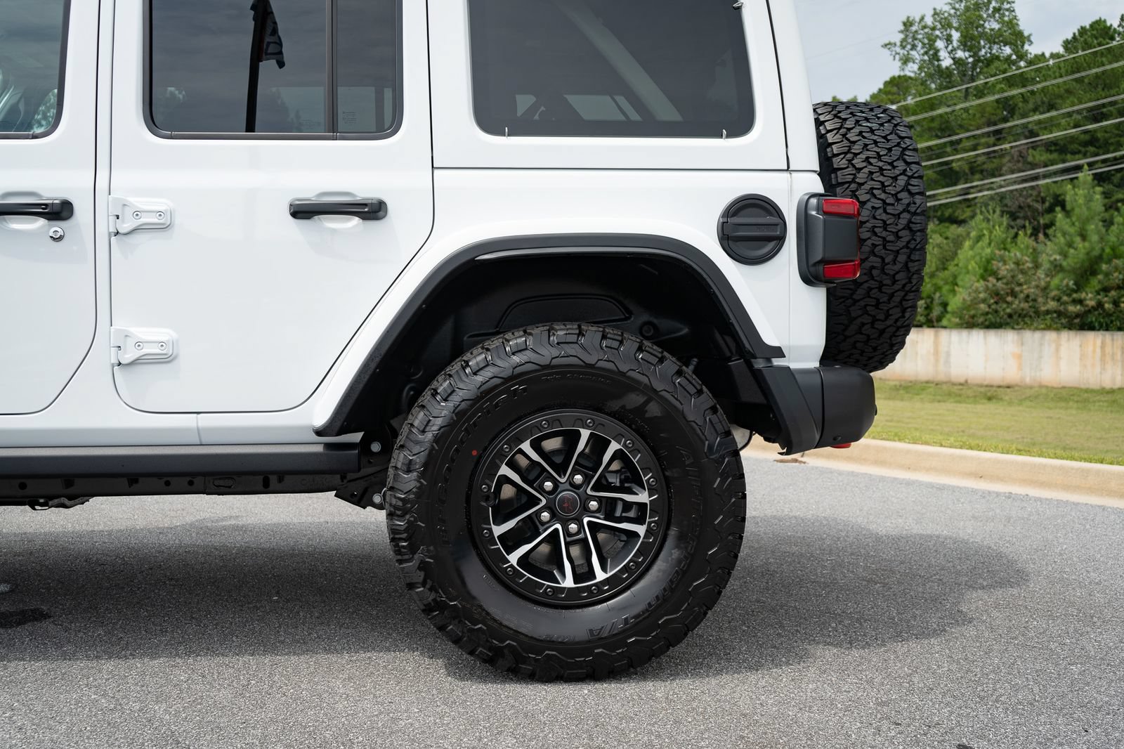 New 2026 Jeep Wrangler Unlimited Rubicon AWD/4WD image 16