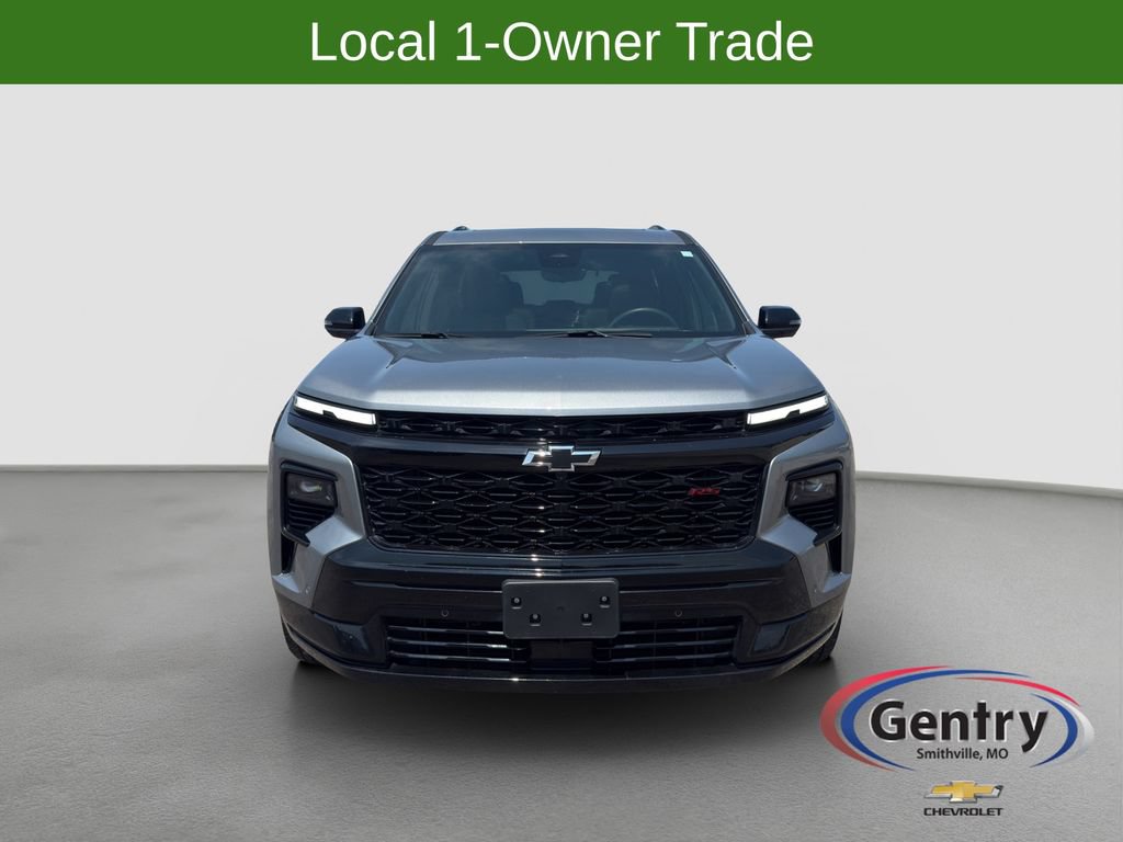 Used 2024 Chevrolet Traverse RS AWD/4WD image 2