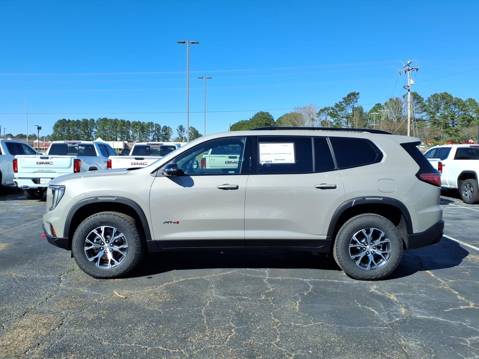 New 2026 GMC Acadia AT4 w/ Super Cruise Package