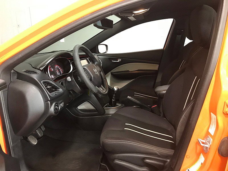 Used 2014 Dodge Dart SXT image 10