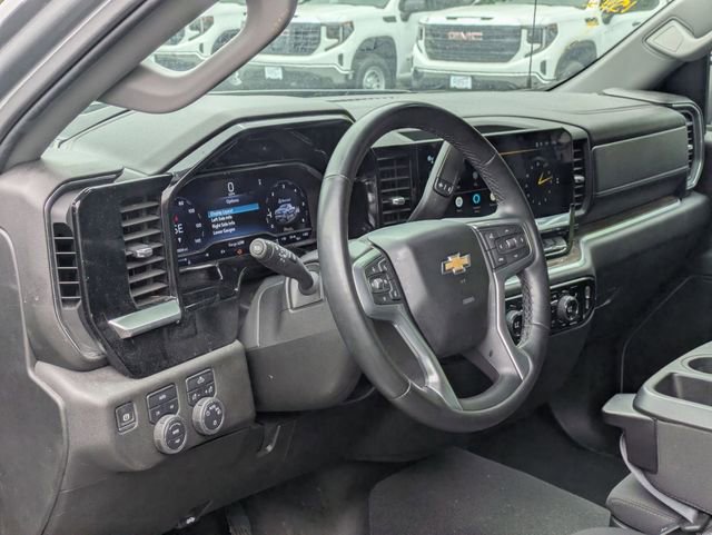 Used 2024 Chevrolet Silverado 1500 LT AWD/4WD image 14
