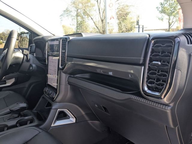 Used 2024 Ford Ranger Lariat w/ Trailer Tow Package image 33