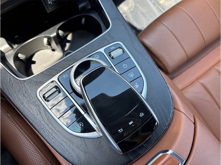 Used 2018 Mercedes-Benz E 400 Coupe image 36