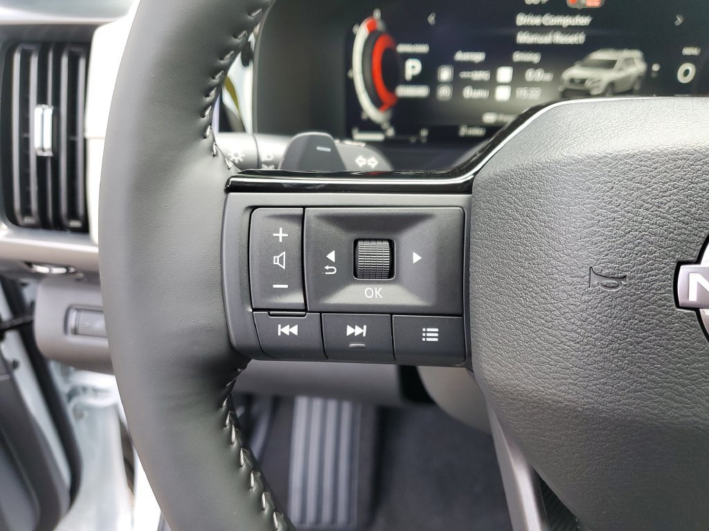 New 2026 Nissan Pathfinder SL FWD image 26