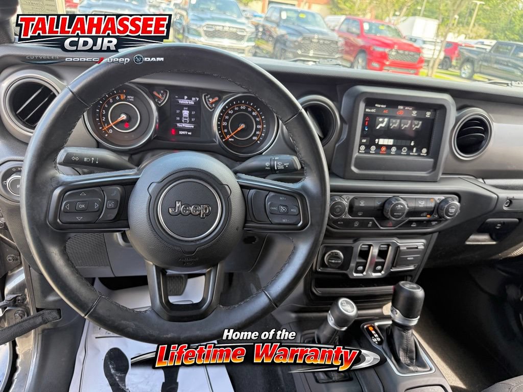 Used 2022 Jeep Wrangler Sport AWD/4WD image 25