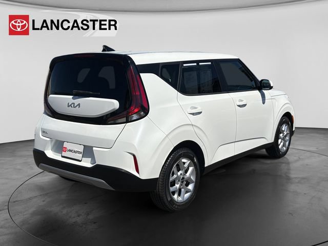 Used 2024 Kia Soul LX w/ Option Group 015 FWD image 7