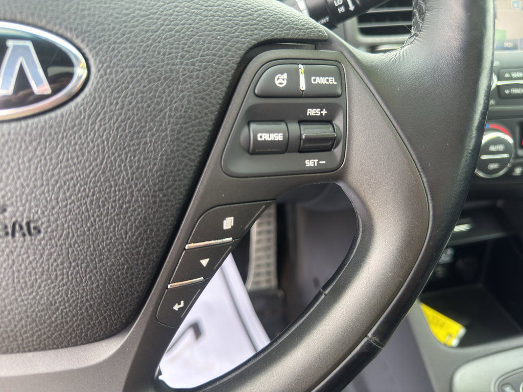 Used 2015 Kia Forte Koup SX w/ SX Premium Package image 17