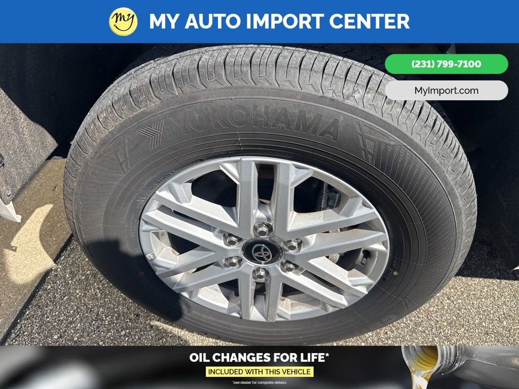 Used 2025 Toyota Tundra SR5 image 9