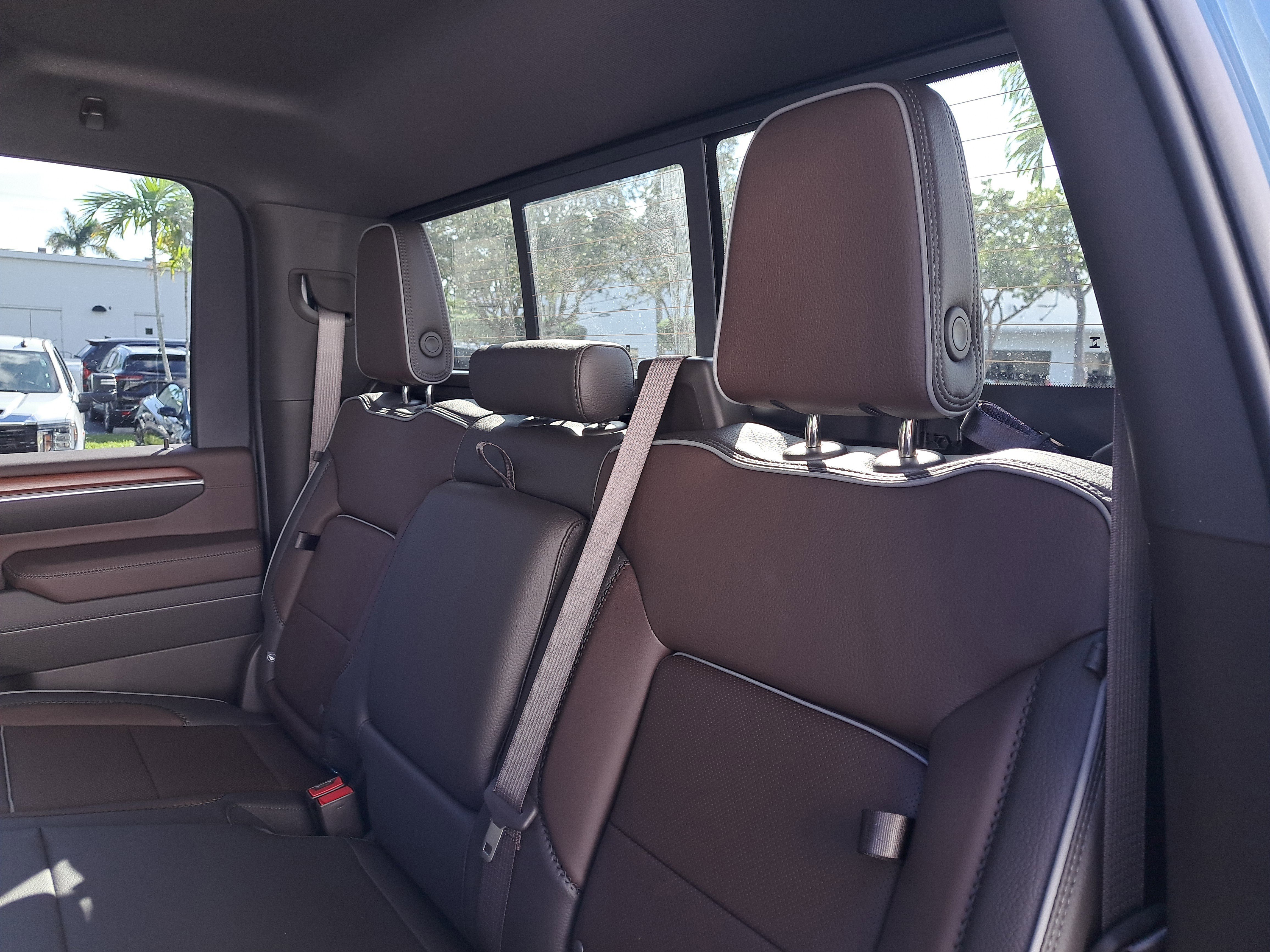 New 2026 GMC Sierra 2500 Denali w/ Denali Reserve Package image 12