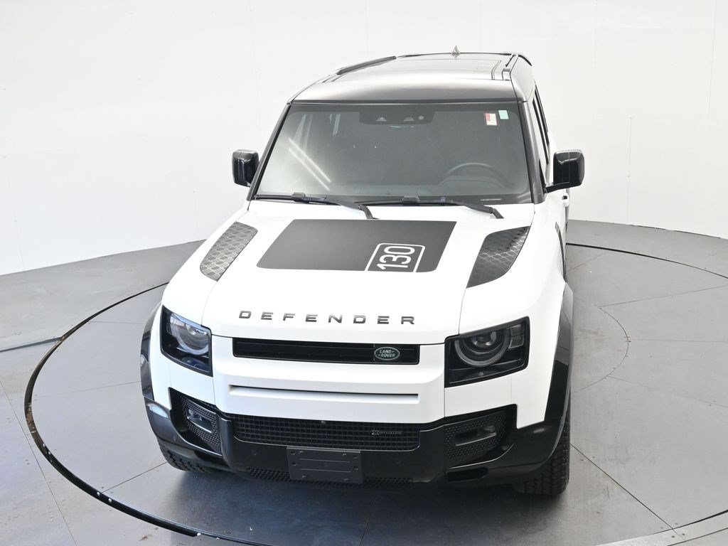 Used 2023 Land Rover Defender 130 X-Dynamic SE AWD/4WD image 18