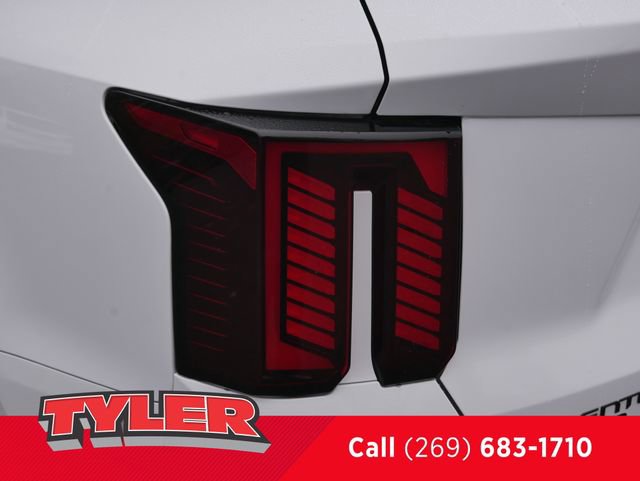 Used 2025 Kia Sorento SX Prestige w/ Olive Brown Leather Package image 13