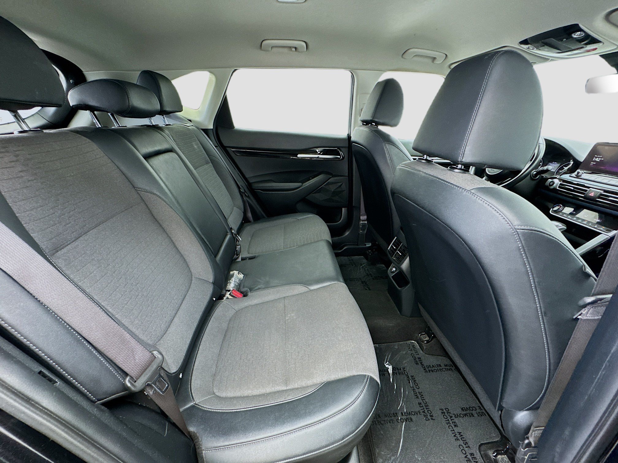 Used 2023 Kia Seltos S w/ Navigation Package FWD image 18