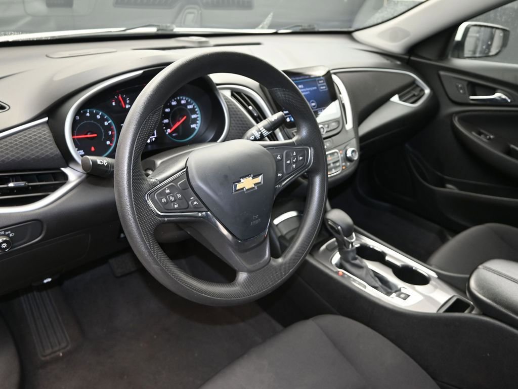 Used 2023 Chevrolet Malibu LT image 15