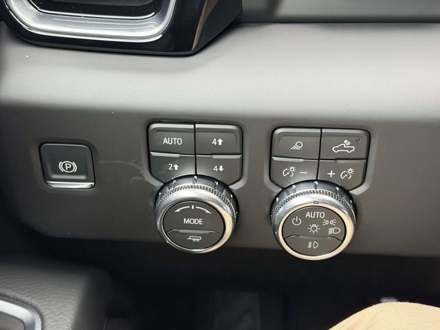 New 2026 GMC Sierra 2500 Denali w/ Denali Reserve Package AWD/4WD image 19
