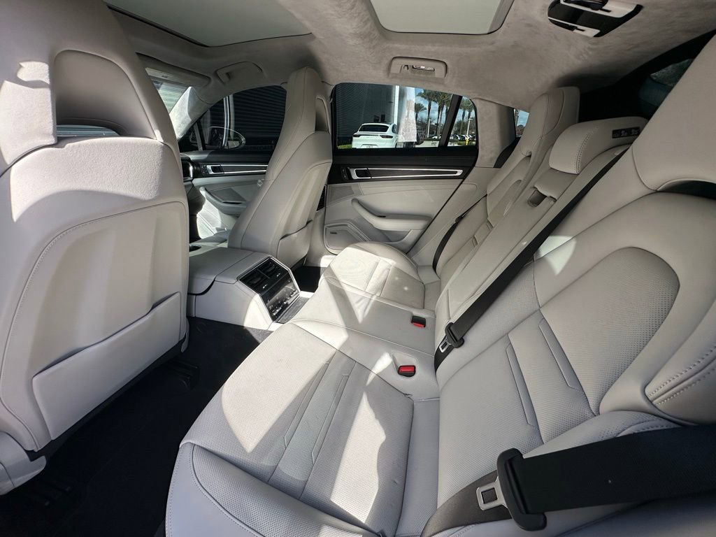 Certified 2023 Porsche Panamera GTS image 35
