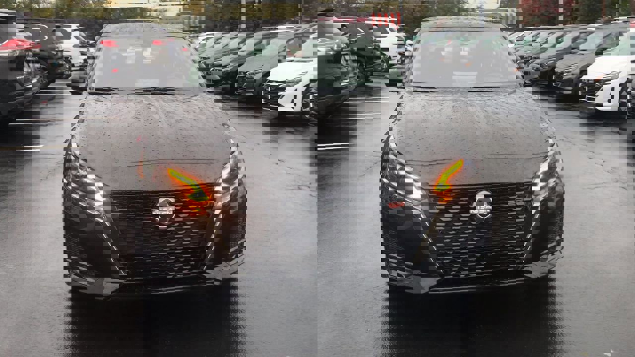 New 2025 Nissan Altima 2.5 SR w/ SR Premium Package image 3