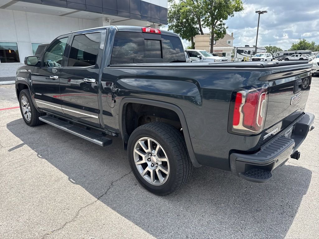 Used 2018 GMC Sierra 1500 Denali RWD image 2