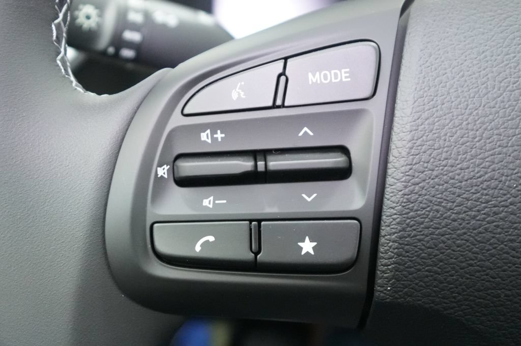 New 2026 Hyundai Venue SEL FWD image 36