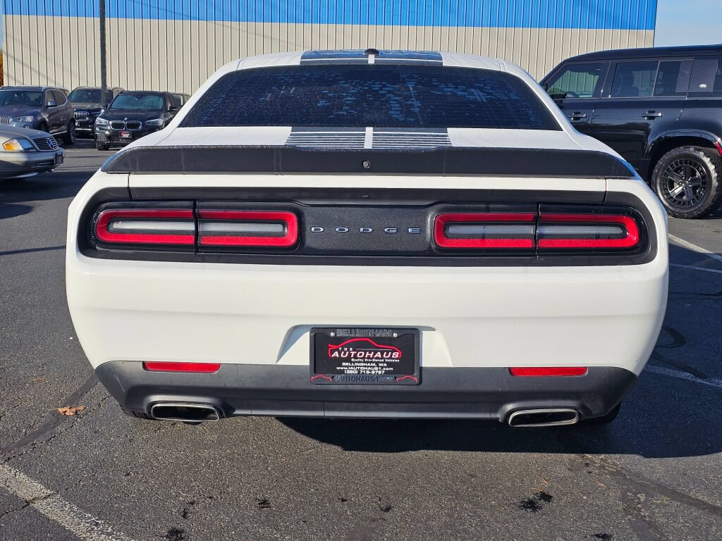 Used 2018 Dodge Challenger SXT w/ Blacktop Package RWD image 4