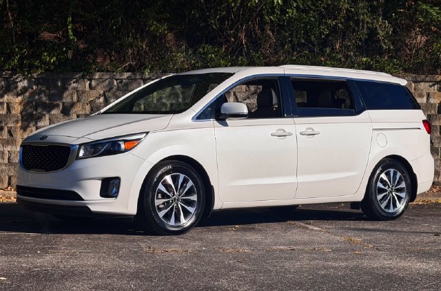 Used 2015 Kia Sedona SX FWD image 10