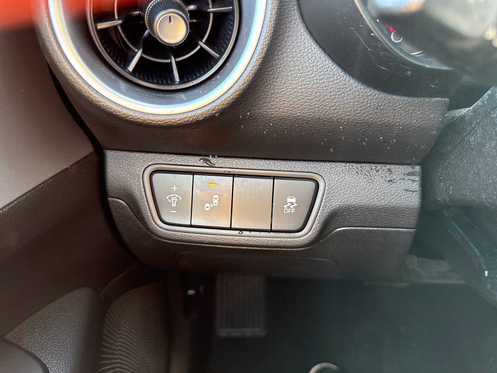 Used 2023 Kia Forte LXS w/ LXS Technology Package image 33